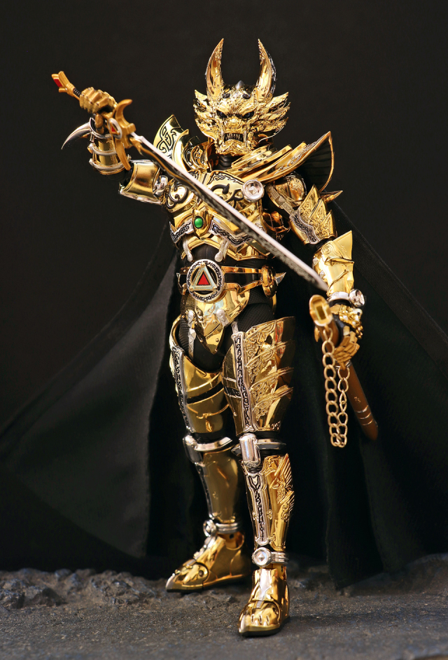 历代黄金骑士中之最强 - 黄金骑士 bandai 真骨雕 garo 牙狼