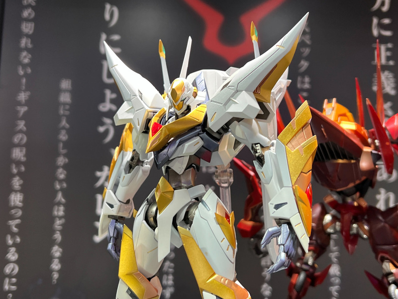 METAL BUILD DRAGON SCALECode Geass 反叛的魯路修第二彈 蘭斯洛特阿爾比昂試作品公開 玩具人