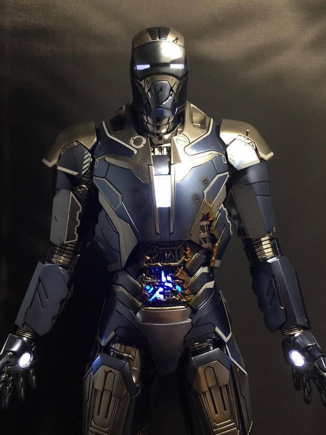 1459944613325939.jpg 【玩具人Don Tam投稿】Hot Toys 鋼鐵人馬克 40 「亮點」太多的戰甲