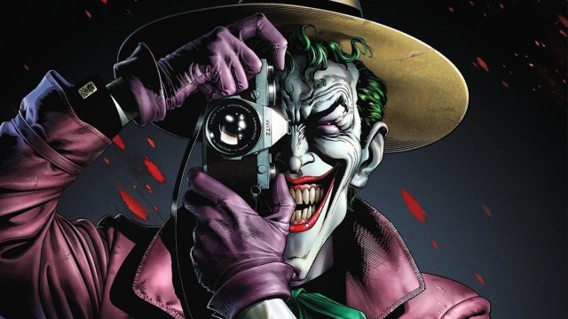 DC「小丑」個人電影據傳將採用經典漫畫《蝙蝠俠：致命玩笑》的起源設定