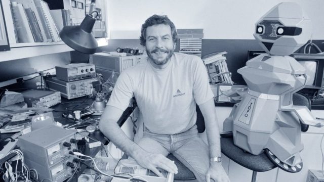 電玩界巨人殞落，史上著名電玩家機公司「ATARI」創始人之一泰德達布尼逝世