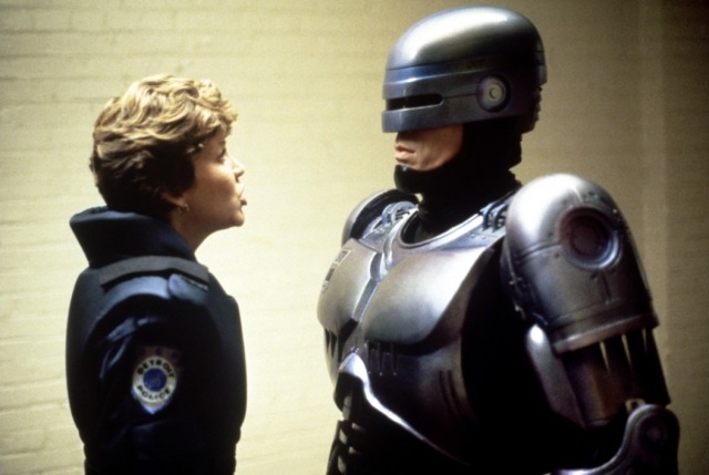 《第九禁區》導演 尼爾布洛姆坎普 將執導《機器戰警》全新重啟續集 