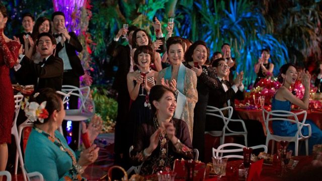 《瘋狂亞洲富豪》是一部再度證明好萊塢不需要白人主演也能拍出賣座題材的優秀作品（無雷心得推薦）