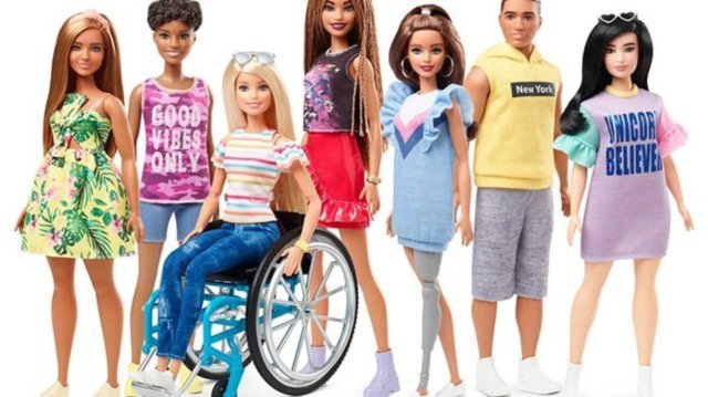 美泰兒為了種族多元包容性推出有義肢和坐輪椅的芭比娃娃～