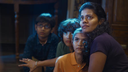 讓觀眾嚇到住院的印度恐怖劇《打字機》：走出恐怖新高度但細膩度得再加強的作品！