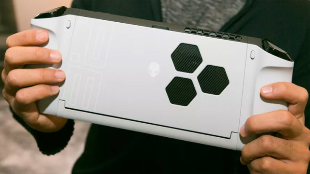 抄襲！？鬧雙胞！？Alienware 在 CES 2020 公開了疑似 Nintendo Switch 的 PC 掌機
