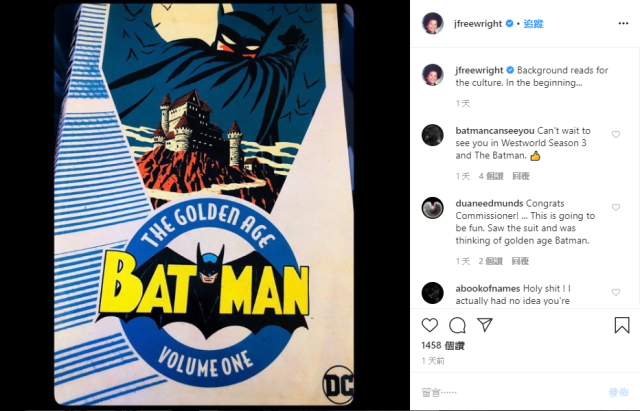 新版《蝙蝠俠》電影中「高登警長」的形象，很有可能是參考於這本漫畫的樣子