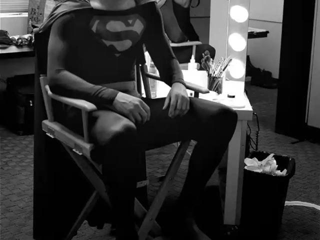 亨利卡維爾身著初代超人戰袍試鏡『超人：鋼鐵英雄』照曝光