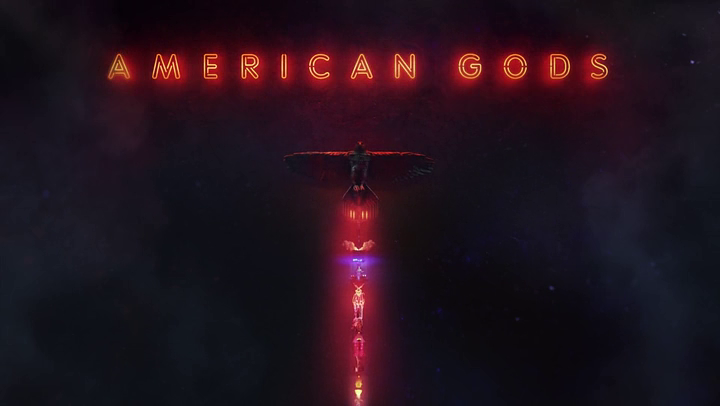 《美國眾神》1x01劇評：眾神降臨，霓虹閃耀