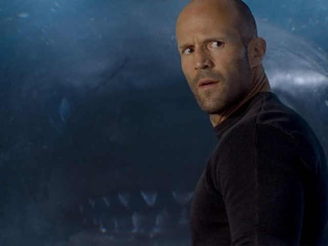 傑森‧史塔森和李冰冰將在最新電影《巨齒鯊》一同大戰海底怪獸（內有預告片和海報）