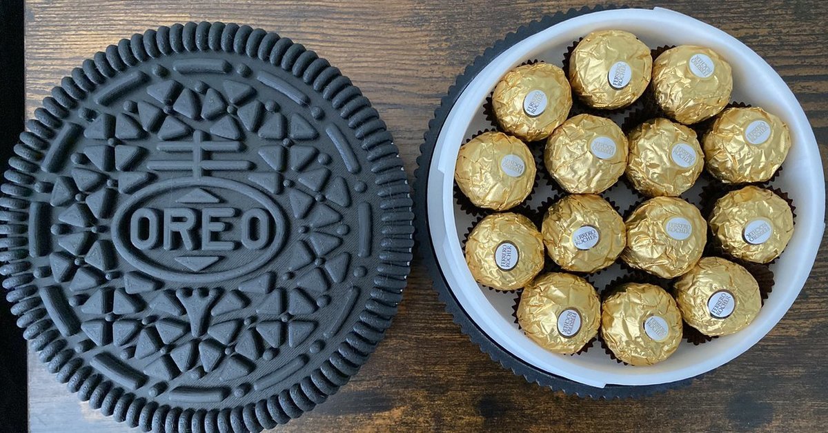 丈夫贈送熱愛OREO的妻子「巨大OREO」意外引發話題 網友大讚 : 超有創意！