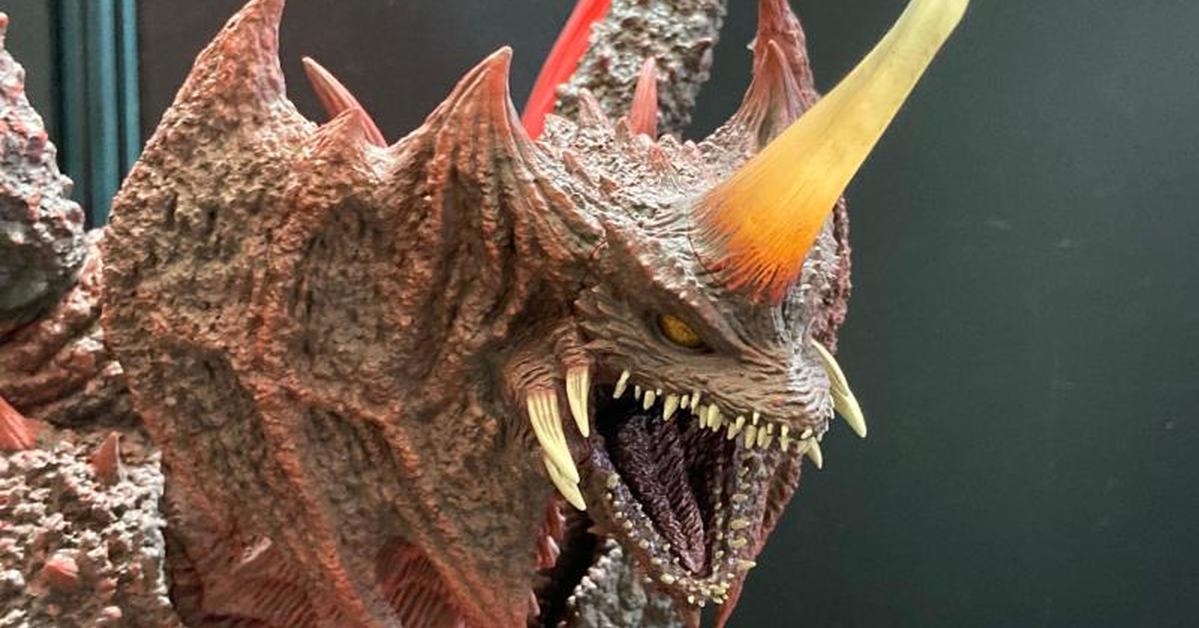 【WF2023冬】黑龍工房名作商品化、EVA初號機x哥吉拉”G”覺醒再臨... X-PLUS TOYS 展出多款新作情報！