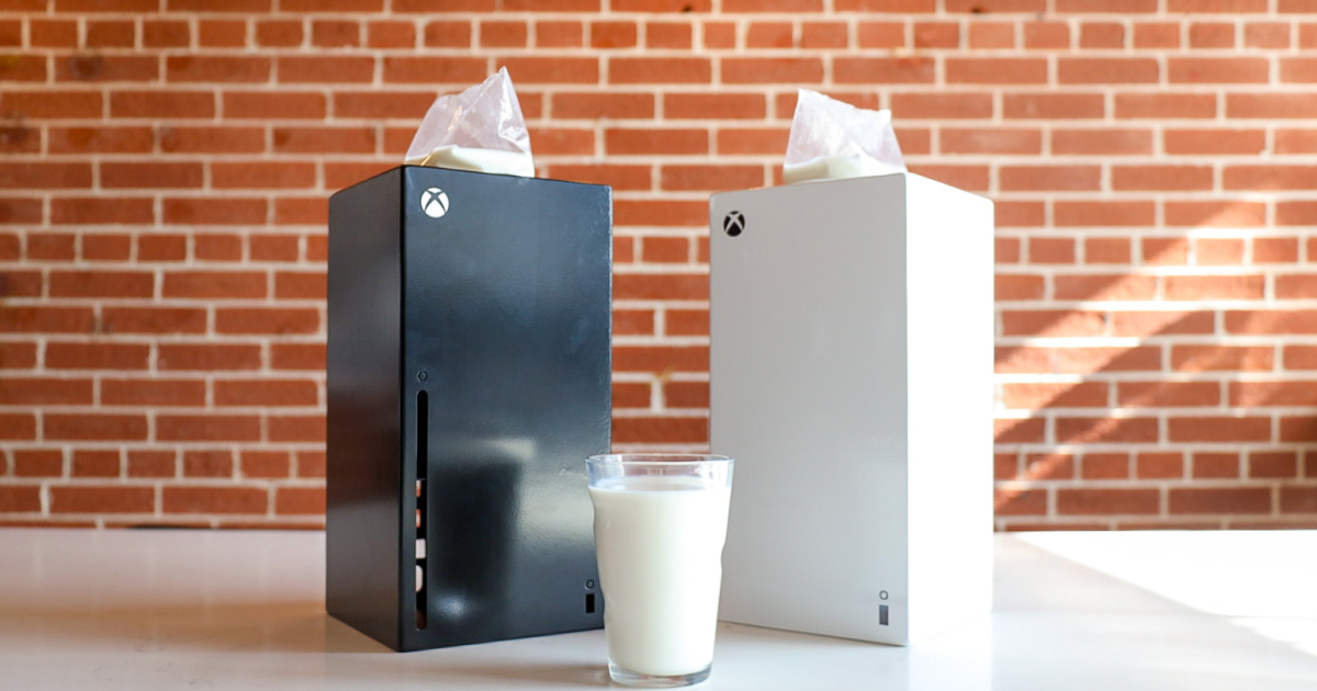 Xbox迷因惡搞再升級！推出「牛奶壺主機」黑白雙機搭配鮮奶成為網路熱話