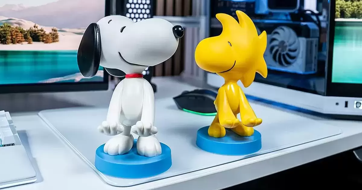 PLAION『PEANUTS 史努比／糊塗塌客 Cable Guys 遙控器＆手機架』溫柔捧著你的遊戲手把！