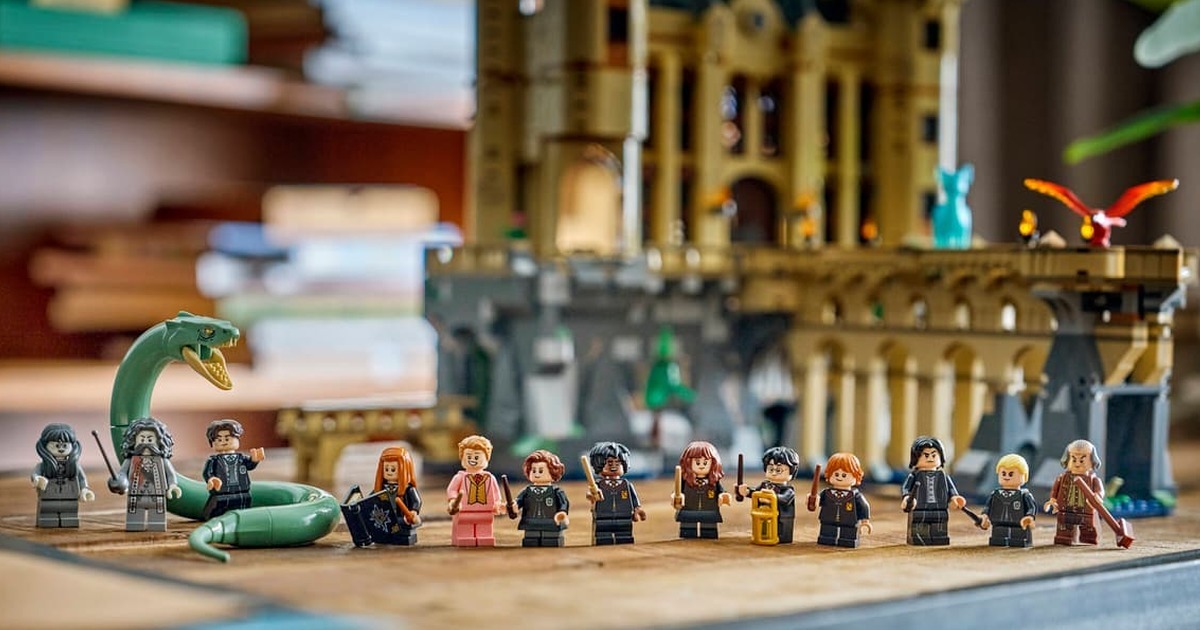 LEGO Harry Potter 76473 Hogwarts Castle: East Wing Expands with Secret Toilet Passage and Epic Basilisk Battle in the Chamber of Secrets!