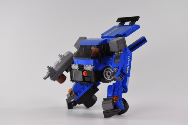 LEGO 個人創作 《劉氏重工》 Hiace Mecha