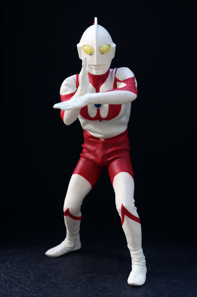 神物收藏 - X-Plus Ultraman Type C (Spacium Beam Pose) JAL 配色版