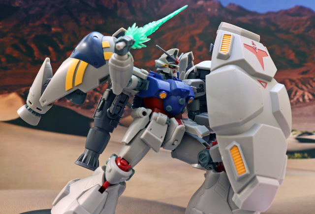 D.M.S. 玩具報告] Man of Destiny - Robot 魂Side MS RX-78 GP02A 高達