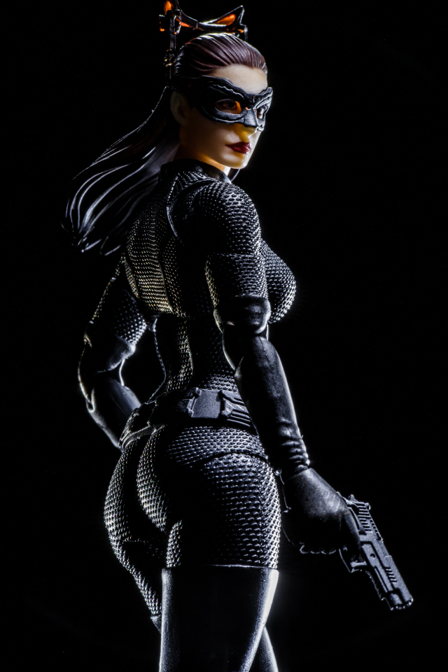 優雅聰明美貌性感集於一身的小惡魔-Mafex安海瑟威版貓女2.0