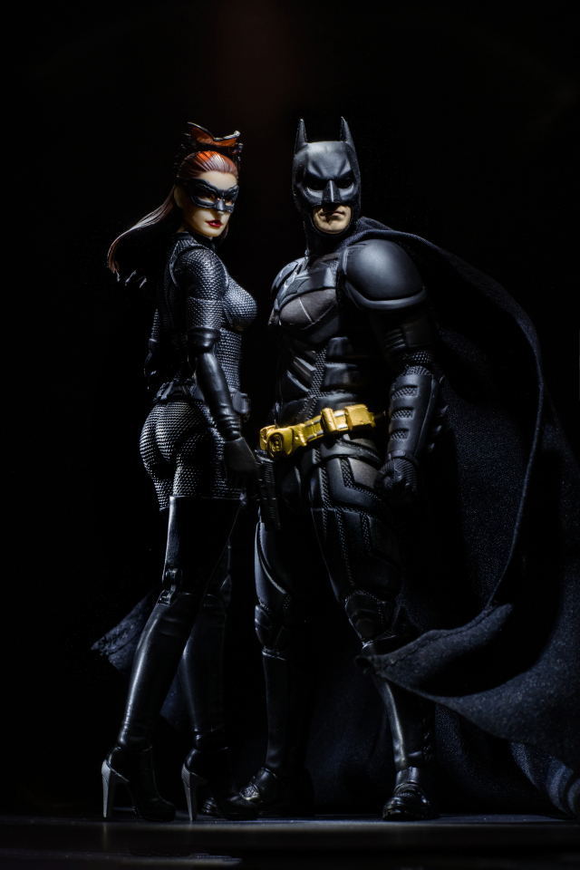 優雅聰明美貌性感集於一身的小惡魔-Mafex安海瑟威版貓女2.0