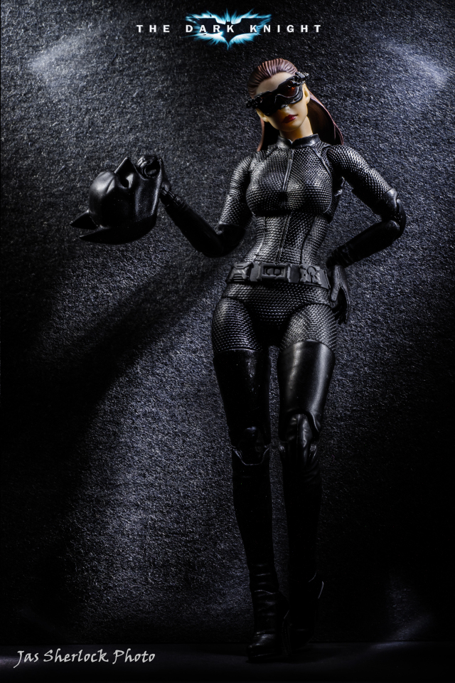 優雅聰明美貌性感集於一身的小惡魔-Mafex安海瑟威版貓女2.0