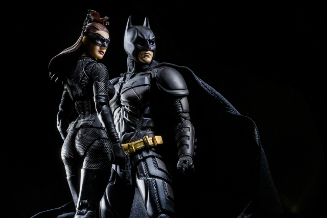 優雅聰明美貌性感集於一身的小惡魔-Mafex安海瑟威版貓女2.0