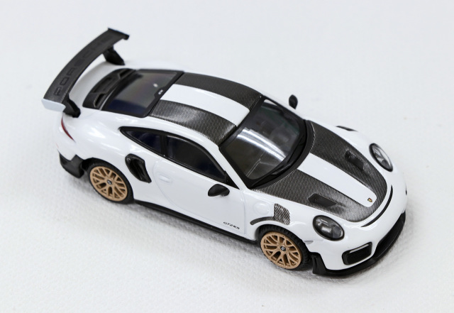 D.M.S. 玩具報告] 男人的夢想坐駕- MiniGT - 1/64 Porsche 911 GT2 RS