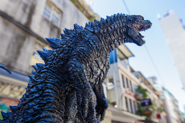 [玩具攝影]我的正妹朋友出門遛她的GK傳奇哥吉拉