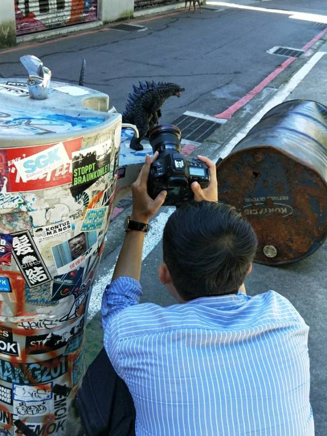 [玩具攝影]我的正妹朋友出門遛她的GK傳奇哥吉拉