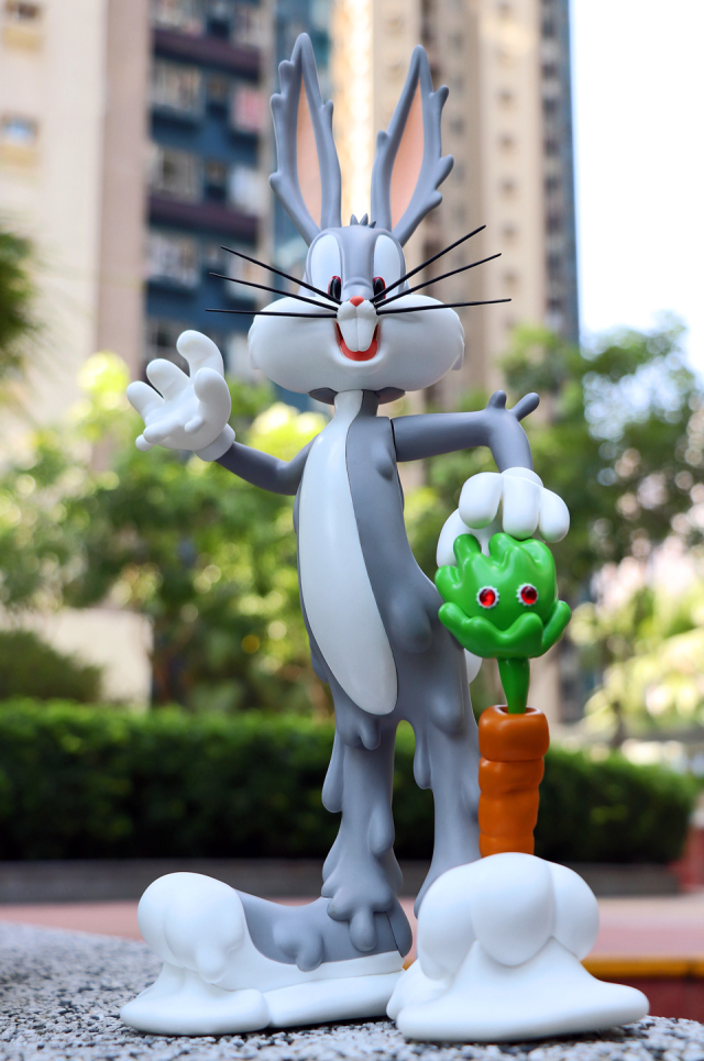 SOAP STUDIO × INSTINCTOY Bugs Bunny Erosion Original Ver 