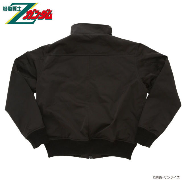 白色惡魔阿姆羅著用!萬代推出《機動戰士 Z 鋼彈》地球聯邦軍飛行外套