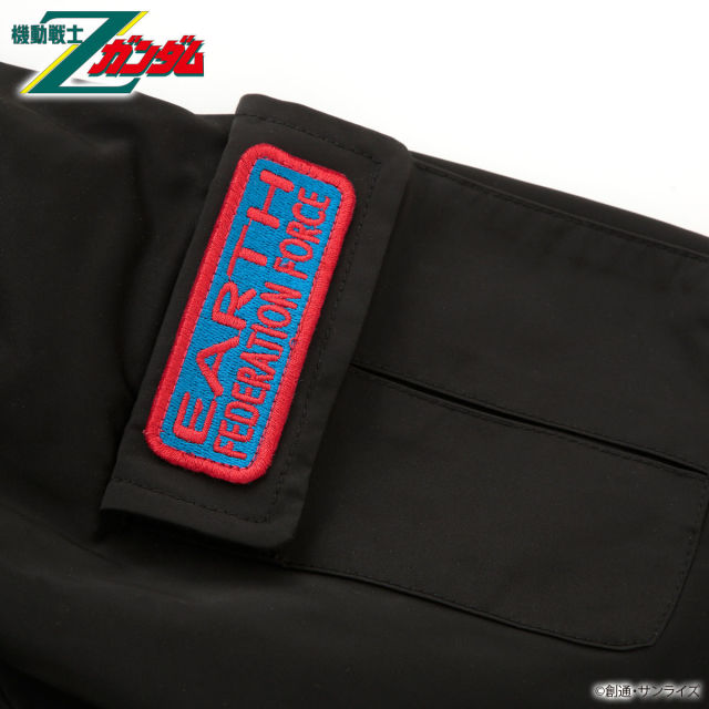 白色惡魔阿姆羅著用!萬代推出《機動戰士 Z 鋼彈》地球聯邦軍飛行外套