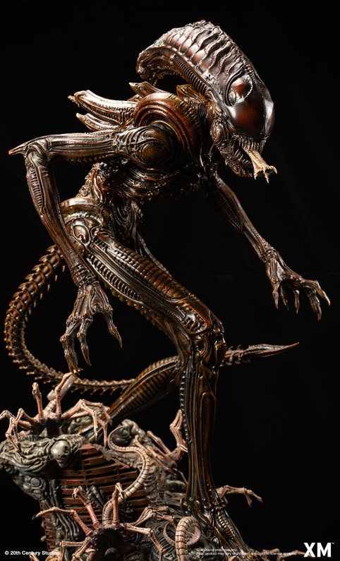 XM Studios × Simon Lee「巢穴異形戰士」（Alien Hive-Warrior）全身雕像 眾多抱臉體紛紛破蛋、場面超噁爛！