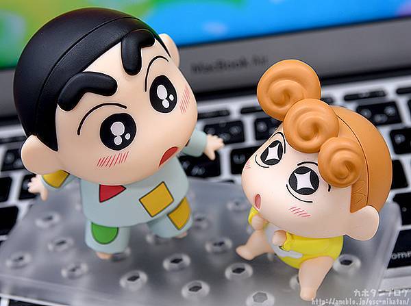 黏土人《蠟筆小新》野原新之助 睡衣Ver. ＆ 小葵 經典睡衣與豐富表情超萌再登場！