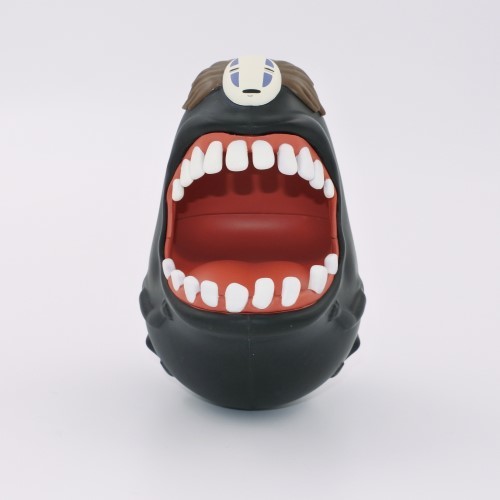 衝擊場面!ENSKY《神隱少女》搖搖晃晃平衡遊戲「大爆食無臉男」大魚大肉通通吃下肚