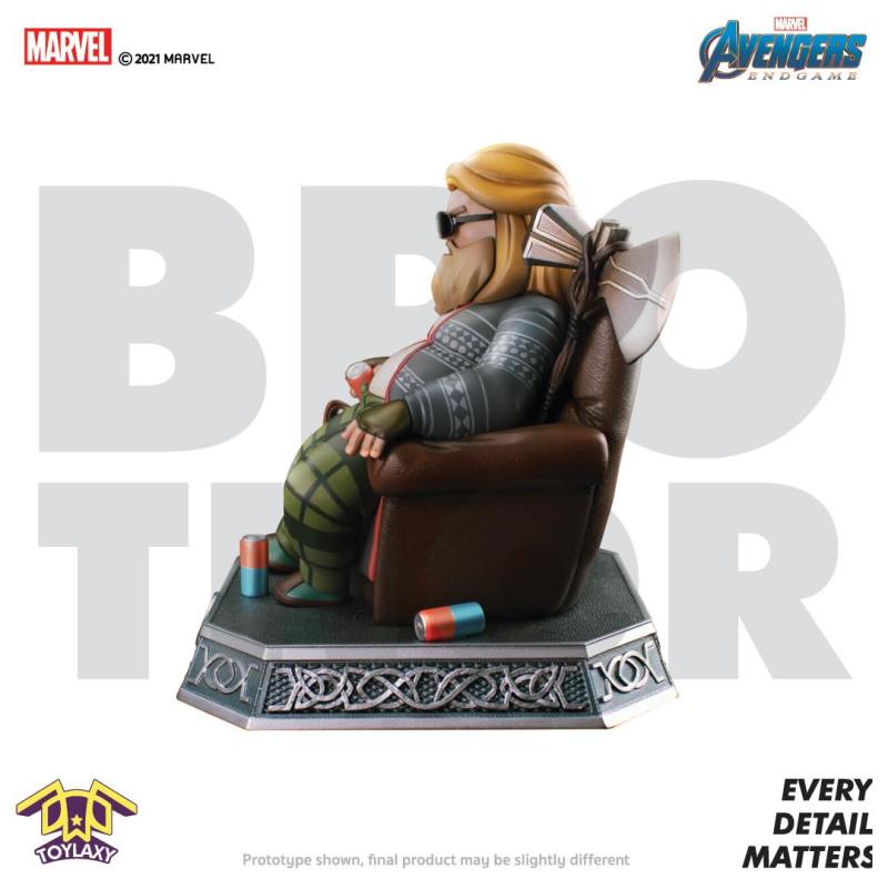 Toylaxy《復仇者聯盟：終局之戰》肥宅索爾（Bro Thor）PVC 塗裝完成品 與沙發融為一體的雷神！