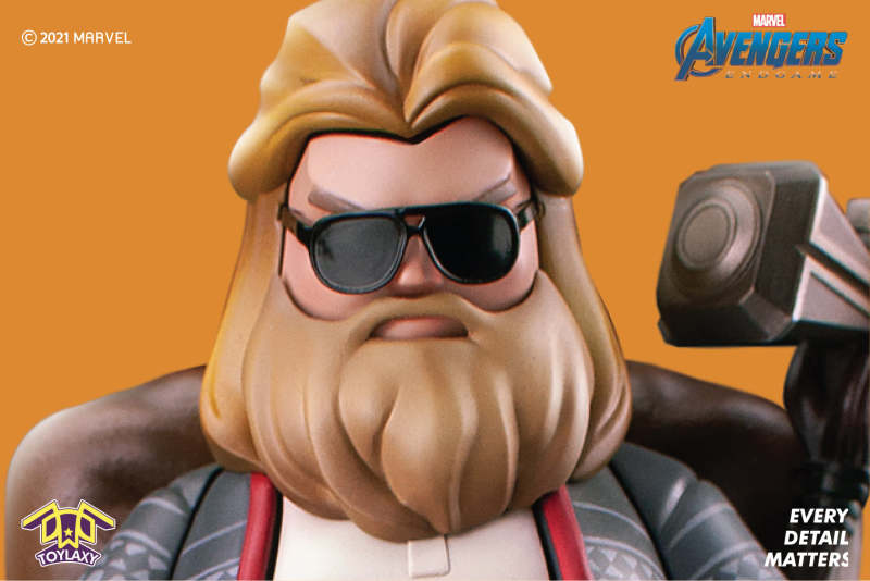 Toylaxy《復仇者聯盟：終局之戰》肥宅索爾（Bro Thor）PVC 塗裝完成品 與沙發融為一體的雷神！