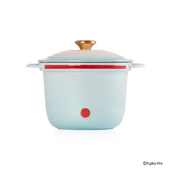 Le Creuset✕《哆啦A梦》50周年纪念锅盘各种厨房的秘密道具萌度破表！