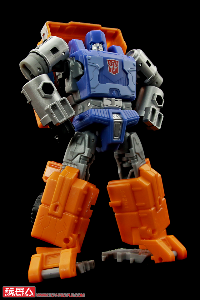 永無止息的困獸之鬥！孩之寶變形金剛經典世代系列塞博坦之戰「王國」第二波 開箱報告