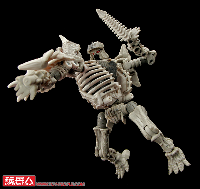 永無止息的困獸之鬥！孩之寶變形金剛經典世代系列塞博坦之戰「王國」第二波 開箱報告