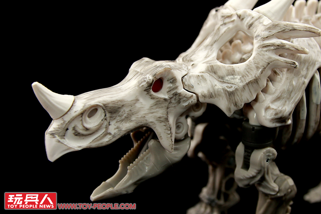 永無止息的困獸之鬥！孩之寶變形金剛經典世代系列塞博坦之戰「王國」第二波 開箱報告