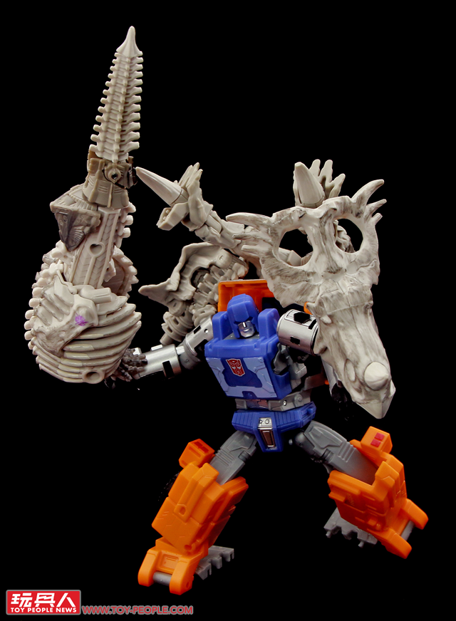 永無止息的困獸之鬥！孩之寶變形金剛經典世代系列塞博坦之戰「王國」第二波 開箱報告