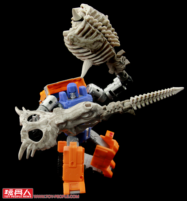 永無止息的困獸之鬥！孩之寶變形金剛經典世代系列塞博坦之戰「王國」第二波 開箱報告