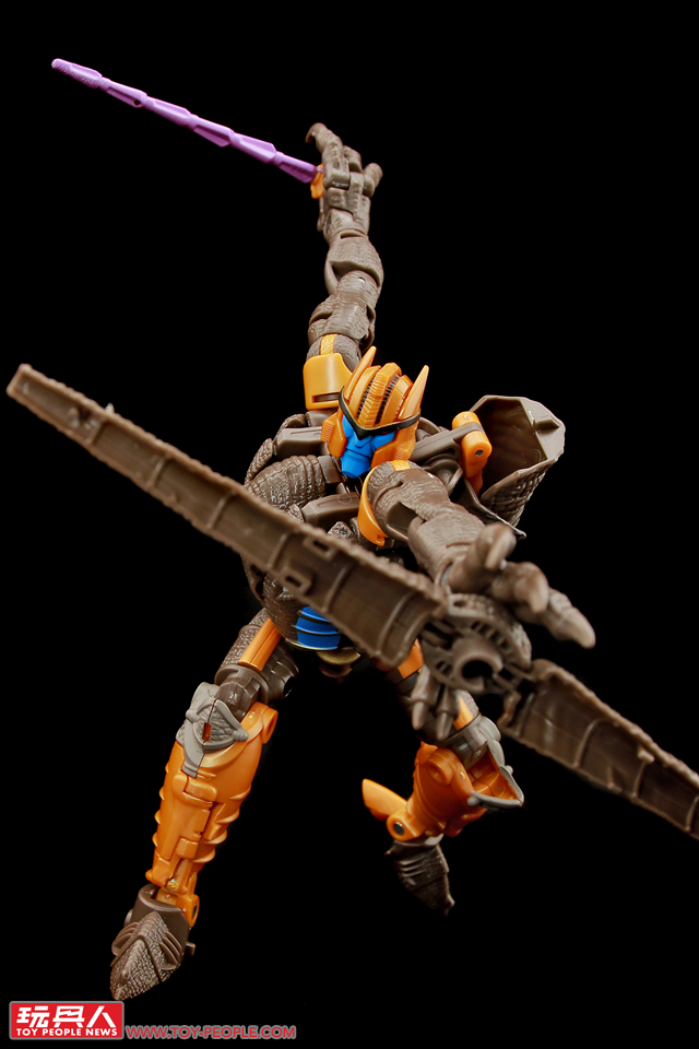 永無止息的困獸之鬥！孩之寶變形金剛經典世代系列塞博坦之戰「王國」第二波 開箱報告