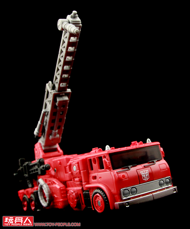 永無止息的困獸之鬥！孩之寶變形金剛經典世代系列塞博坦之戰「王國」第二波 開箱報告