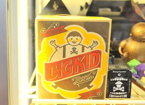 Johnny Cupcakes BIG KID 強尼蛋糕的大男孩