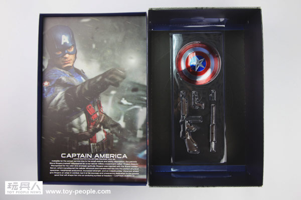 Hot Toys MMS 156 Captain America