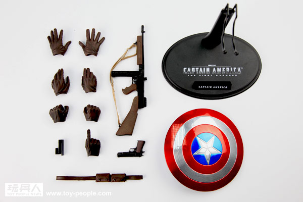 Hot Toys MMS 156 Captain America
