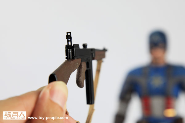 Hot Toys MMS 156 Captain America