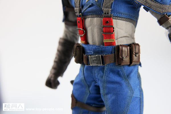 Hot Toys MMS 156 Captain America